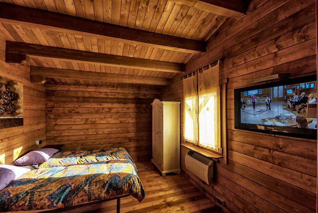 Chalet Dei Parchi Bed & Breakfast Saracinesco Phòng bức ảnh