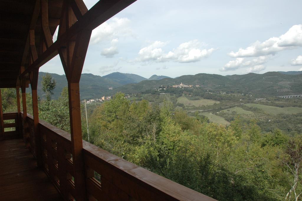 Chalet Dei Parchi Bed & Breakfast Saracinesco Ngoại thất bức ảnh